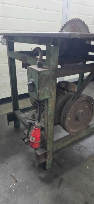 PIŁA tarczowa do drewna krajzega masywna cięzka dużą 400v siła