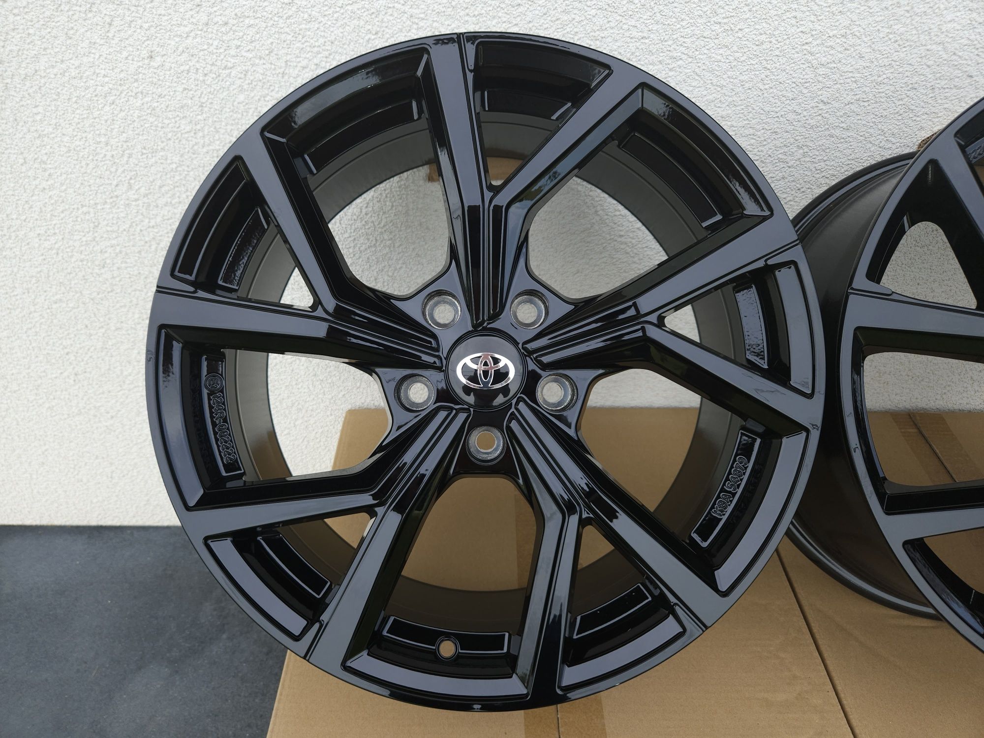 TOYOTA C-HR II 17 " Nowe 5x114,3 RAV4 Corolla Cross CHR Felgi Czarne