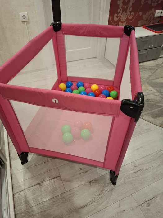 Манеж дитячий Британського бренду