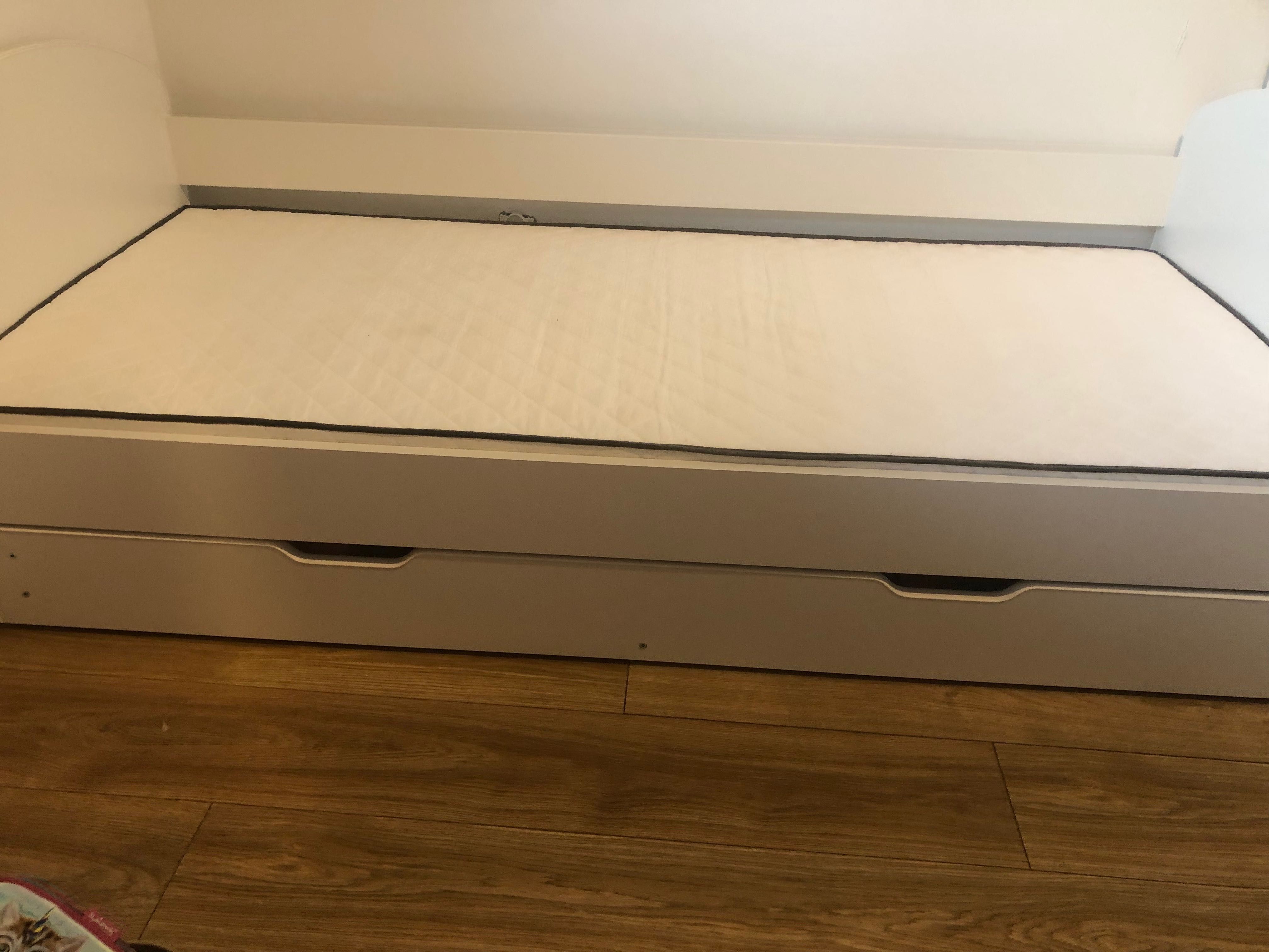 Łóżko białe 180x80 ACMA ll szuflada + dwa materace gratis