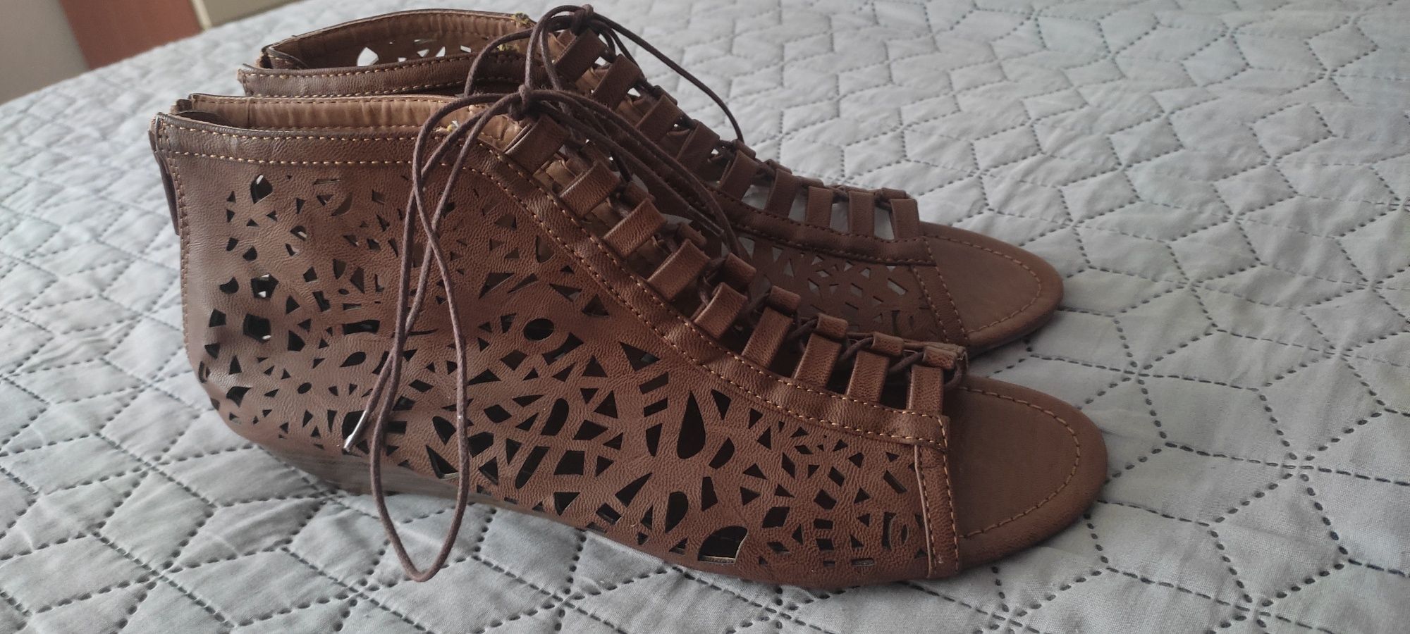 Sandały letnie wiązane Boho rzymianki 41