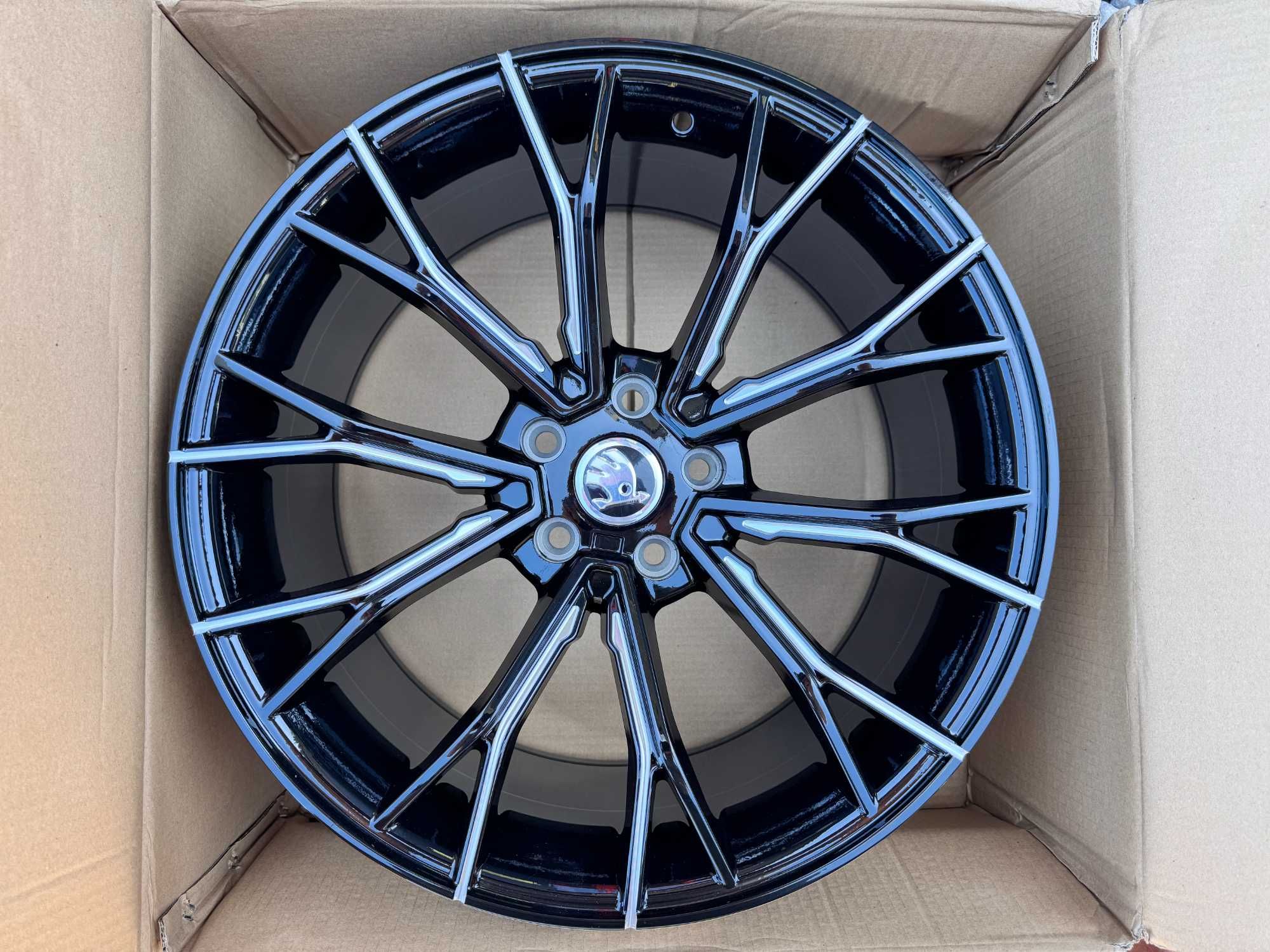 R19 5x112 8.5j et45 Нові диски Чорні VW Audi Skoda Passat A8 A7 A5 B8