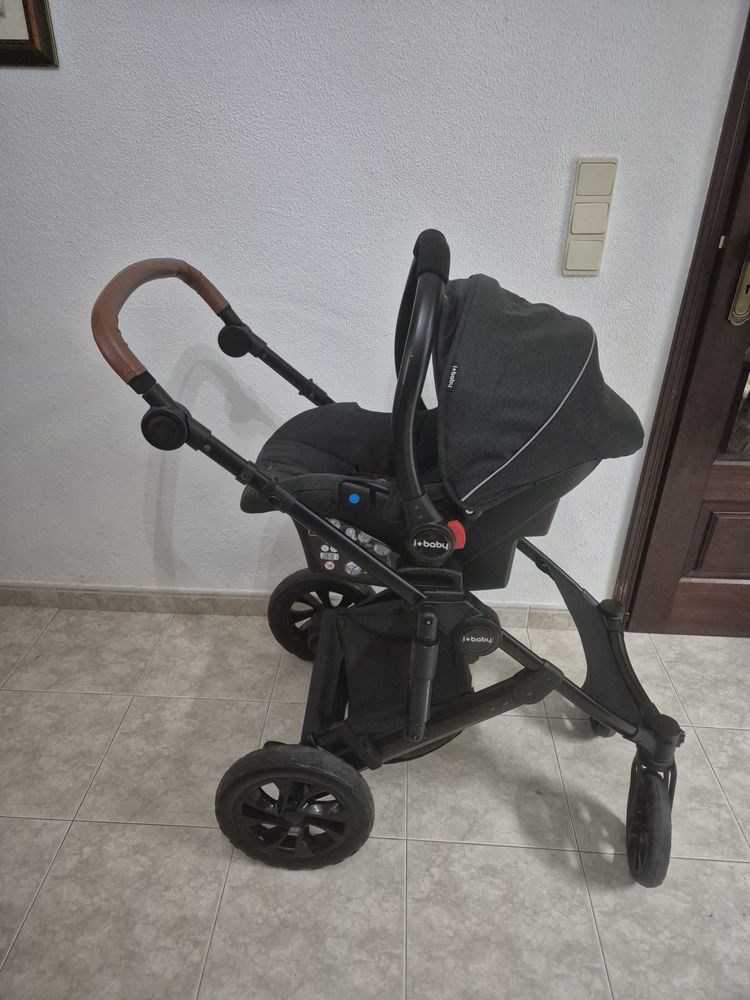 Carrinho de bebé completo e como novo