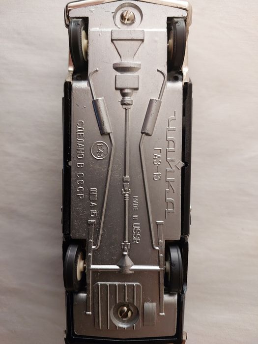 "Чайка"Газ - 13 /модель 1:43