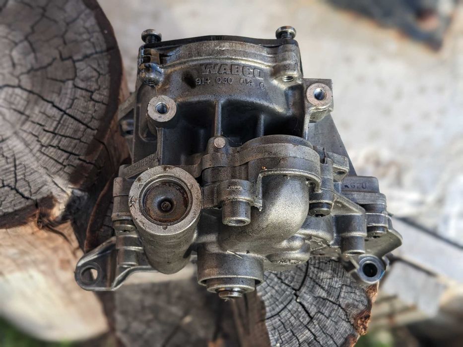 Запчастини до двигуна БМВ f10 (bmw n47)