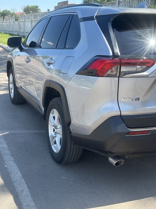 Тойота RAV 4 бензин 2.5