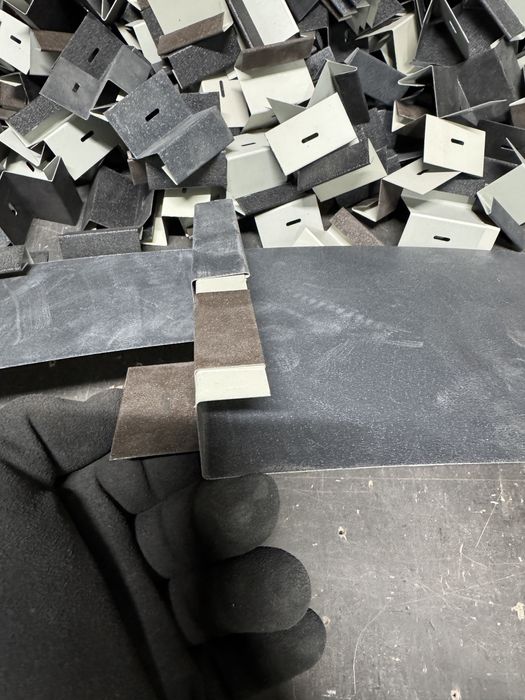 Клямер для фальцевої покрівлі