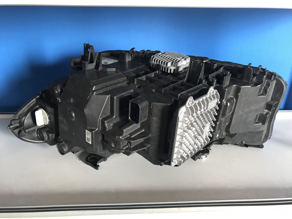 Фара BMW G30 G31 Led adaptiv USA Фары БМВ Г30 Блоки фары