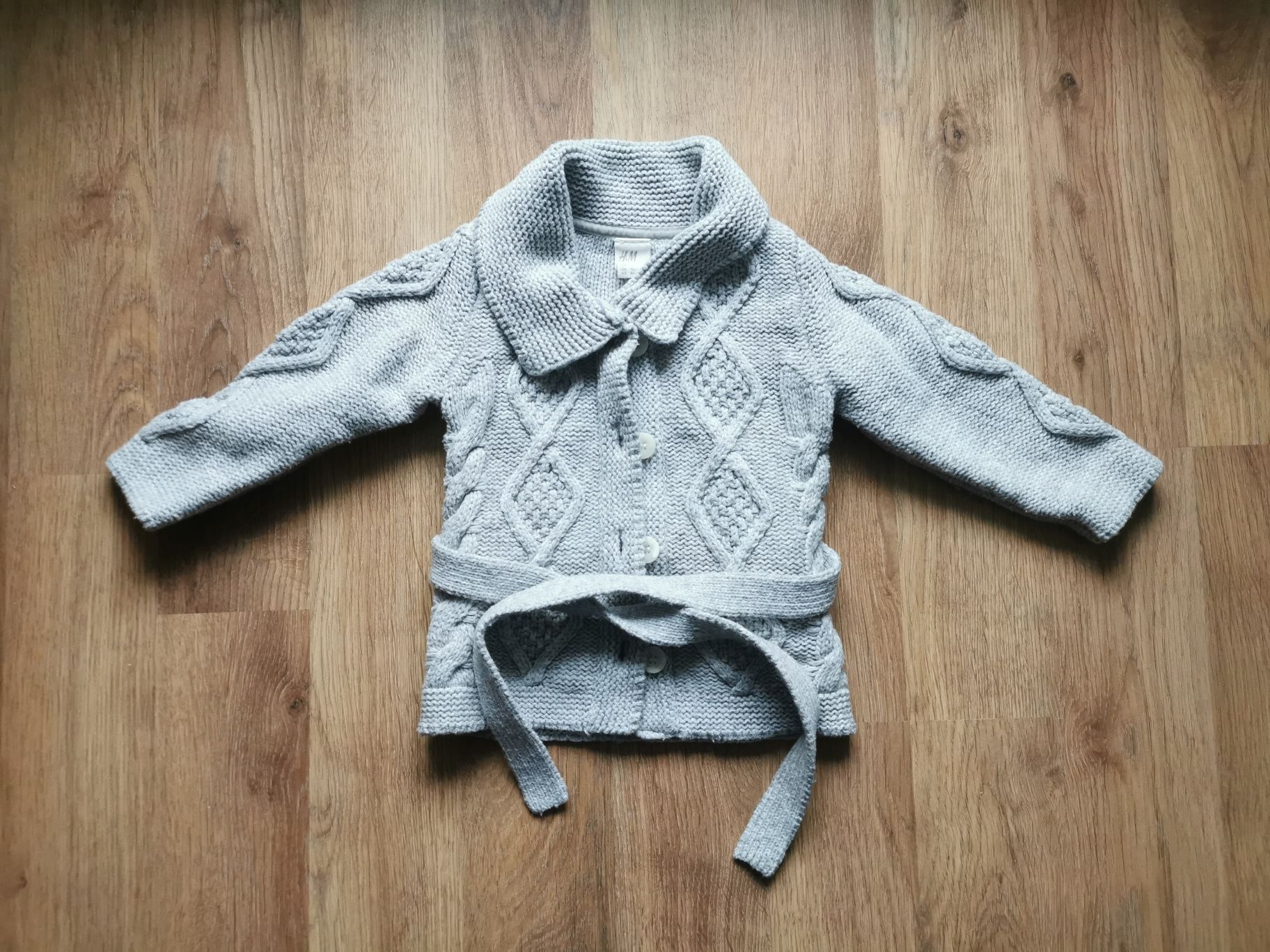 Szary sweter rozpinany sweterek na wiosnę H&M 86 80 bluza