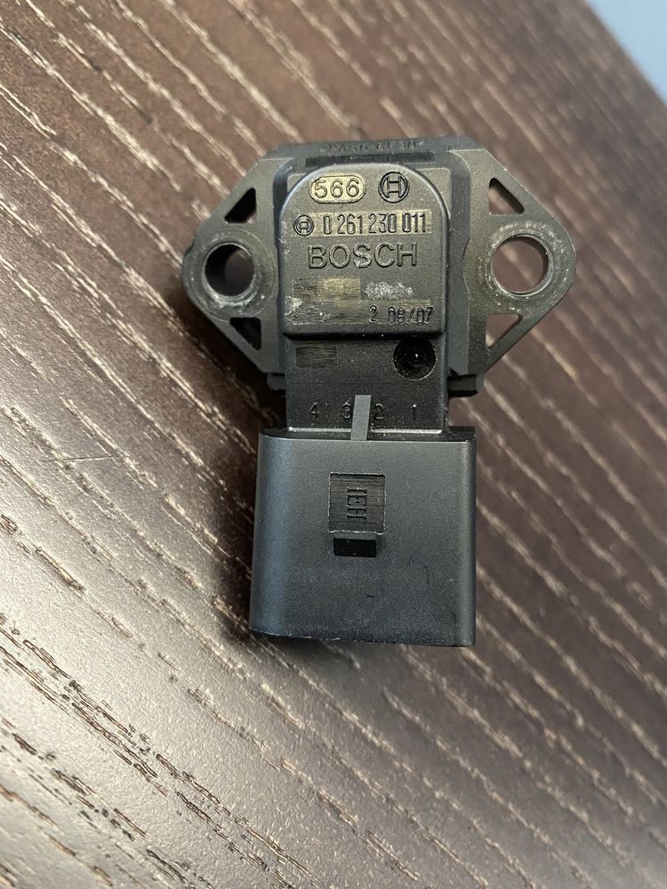 Датчик тиску BOSCH 0 261 230 011