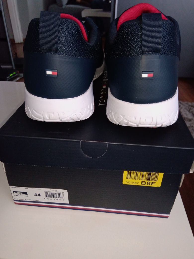 Buty TOMMY HILFIGER r 44 NOWE 100% oryginał