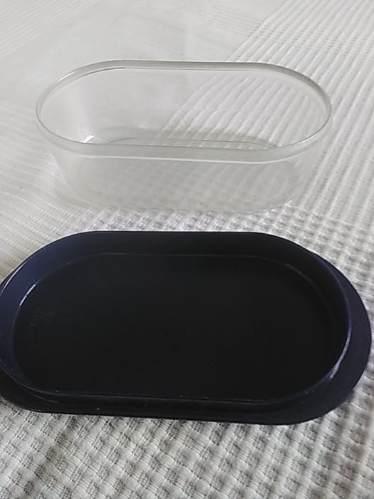 Tupperware maselniczka