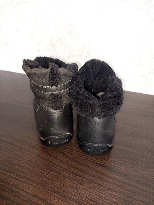 Жіночі ботинки...