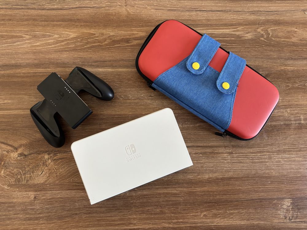 Nintedno Switch OLED + gry + Ring fit