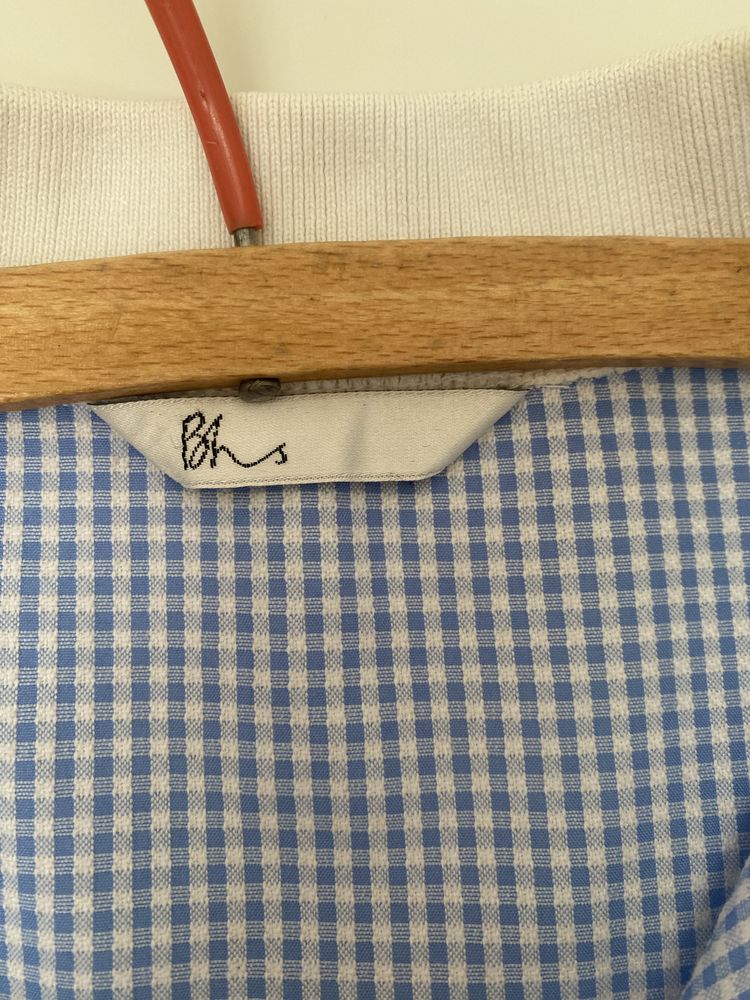 Letnia sukienka w kratkę biało niebieska z kołnierzykiem BHS