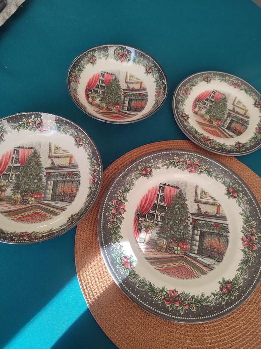 Komplet talerzy swiatecznych