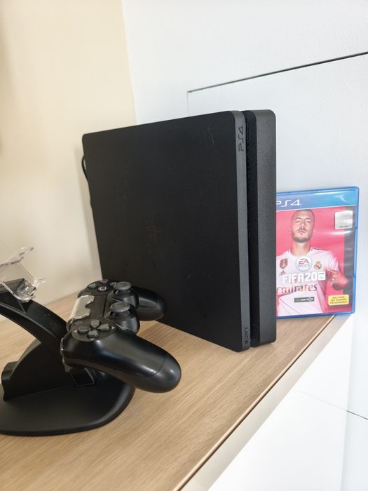 Playstation 4 Slim 1TB