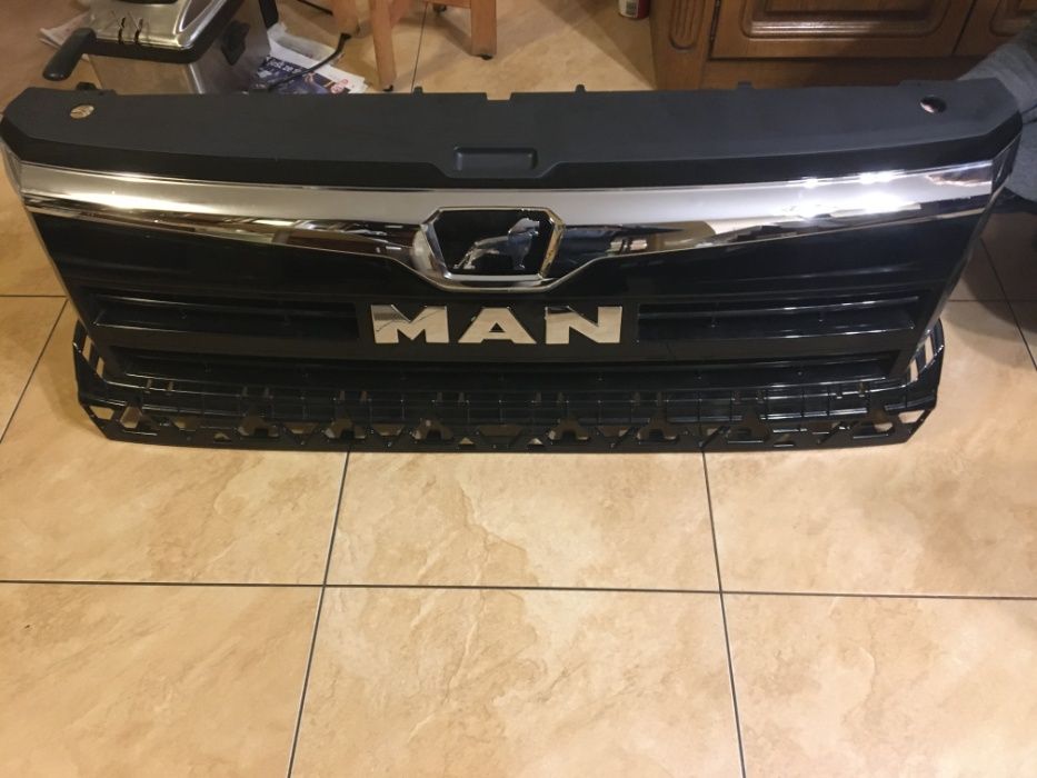 Zderzak przedni VW Crafter II 17- Man TGE rózne wersje - IGŁA + GRILL