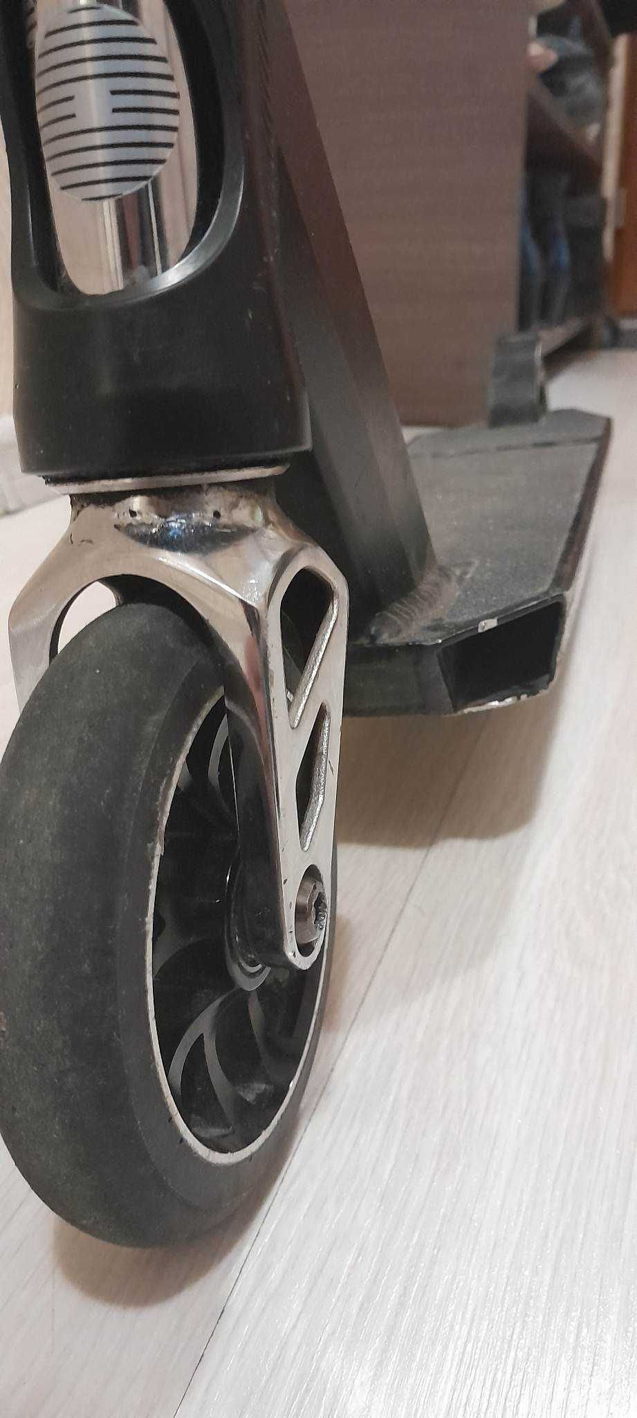 Hulajnoga X core
