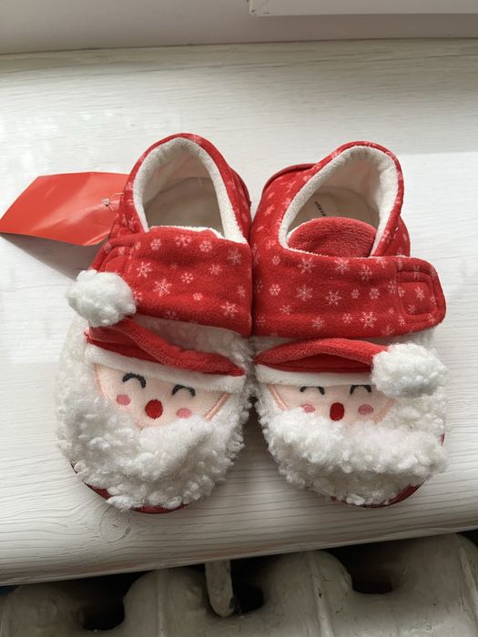 Дитячі тапочки primark