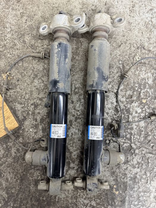 Амортизатори Lincoln mkz з регулятором жорсткості