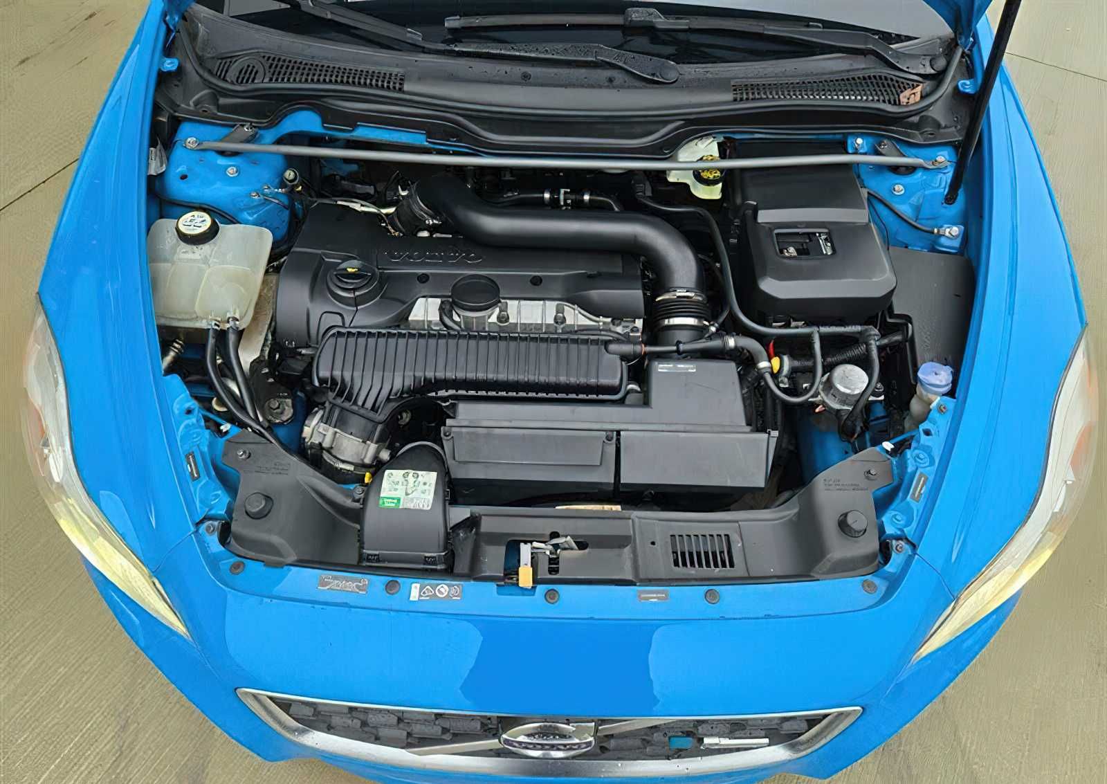 Volvo C30   2013