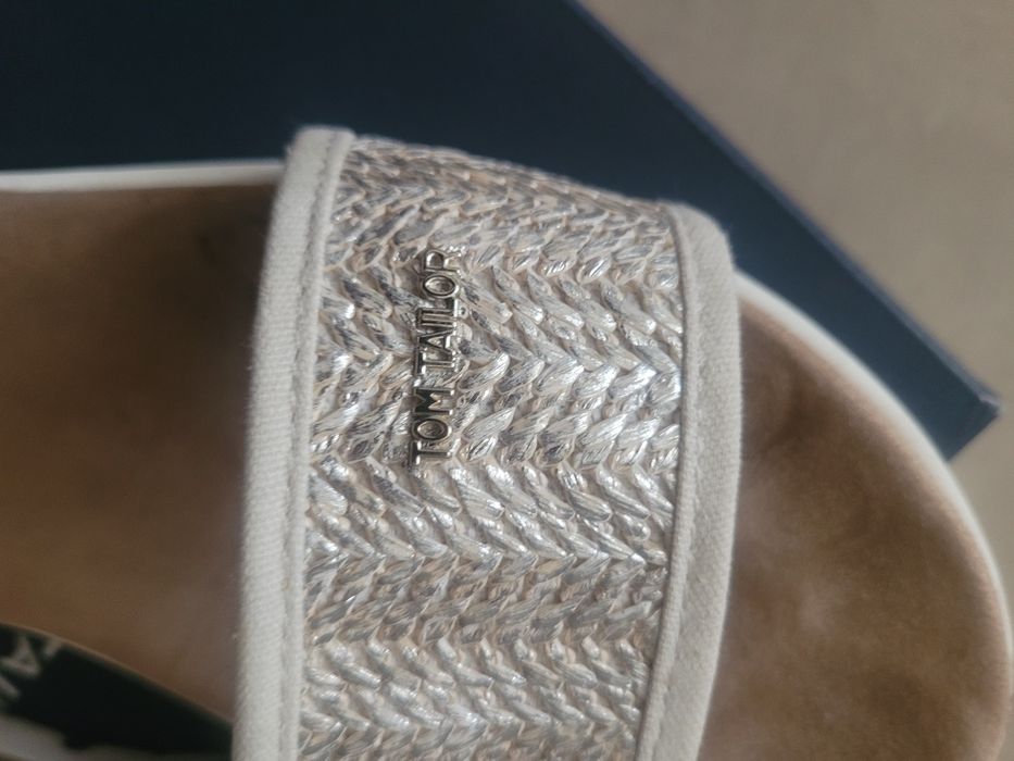 Sandały damskie ,sandałki letnie białe logowane Tom Tailor,41