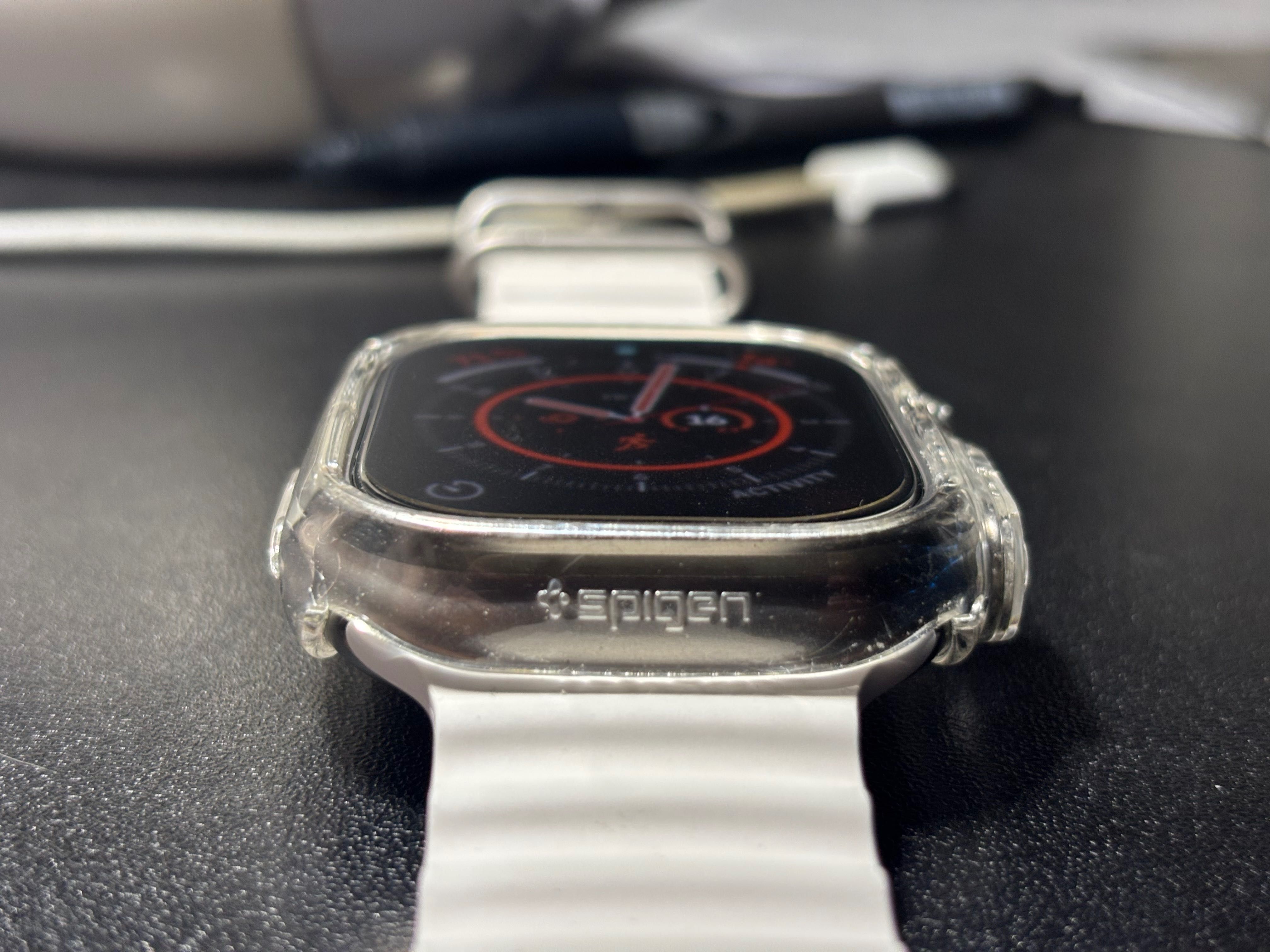 Apple Watch Ultra 2 49mm white ocean