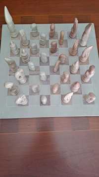 Jogo de Xadrez em pedra