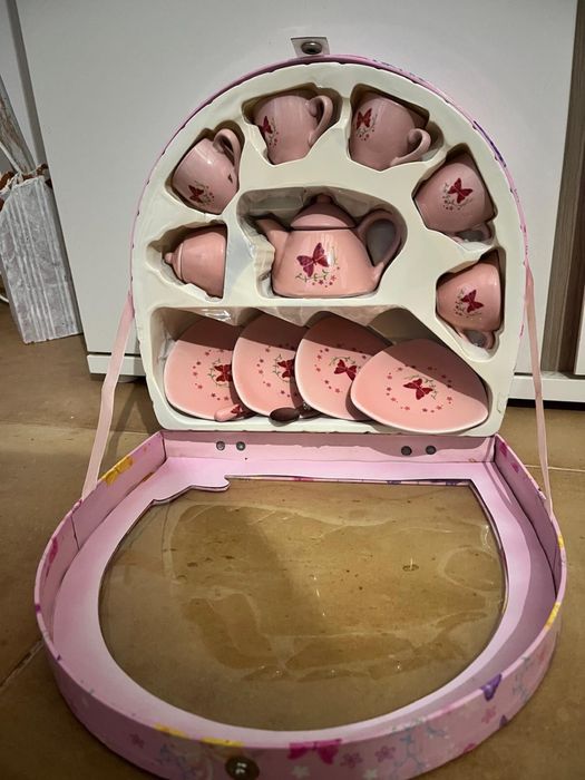 Servico de cha de brincar