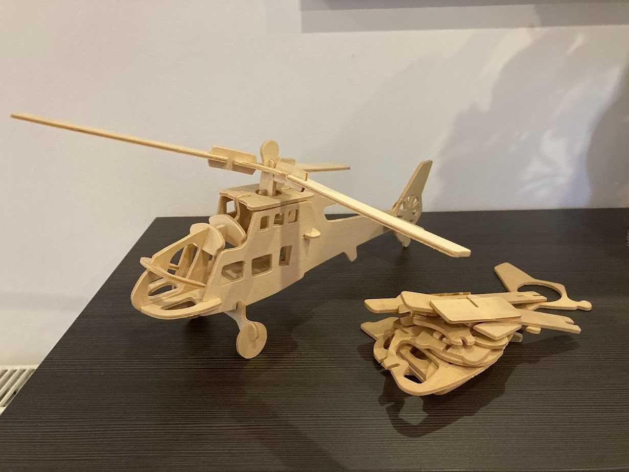 Puzzle 3D drewniane 2 sztuki helikopter poskładany i rozłożony