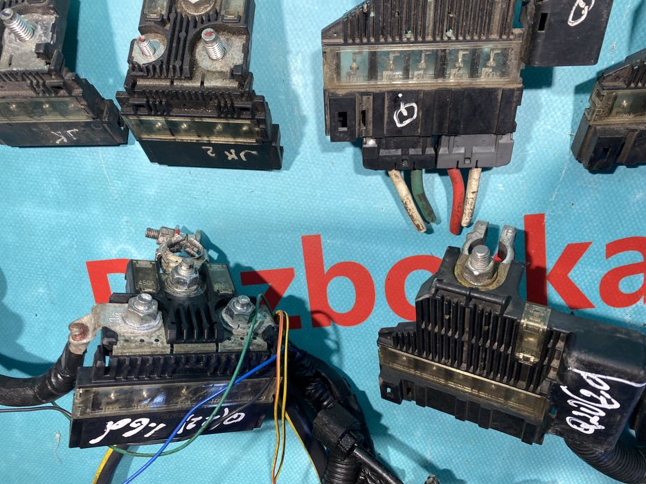 Коема плюс Qashqai j10 запобіжники плюсової клеми Кашкай