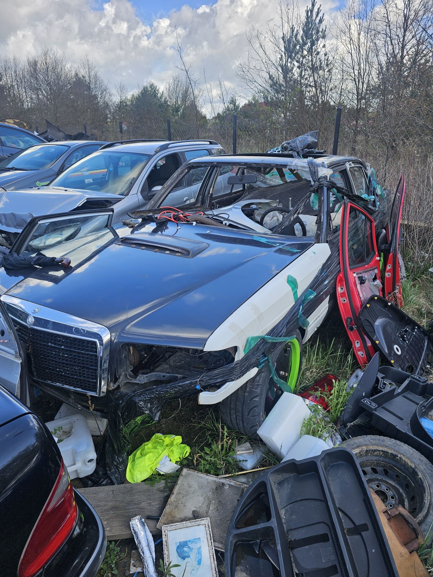 Mercedes w126 w całości lub na części