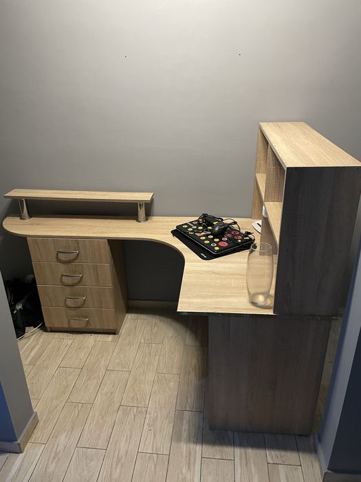 Продам офисный стол