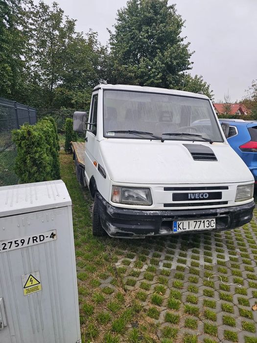 Iveco Daily  Silnik po kapitalnym remoncie 3 lata temu jest moc i super pracuje.