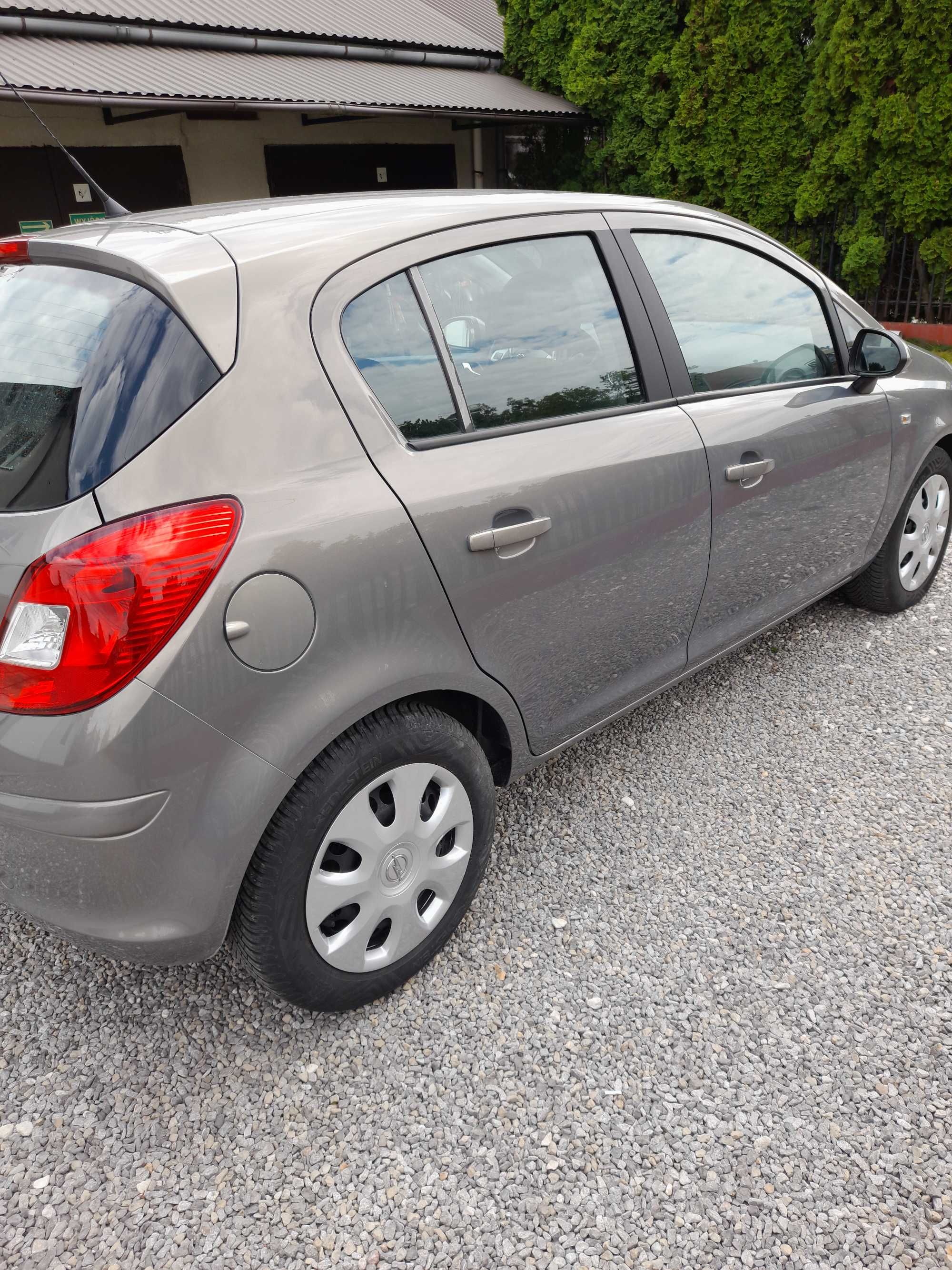 Sprzedam Opel Corsa 1.4 benzyna 2013r.
