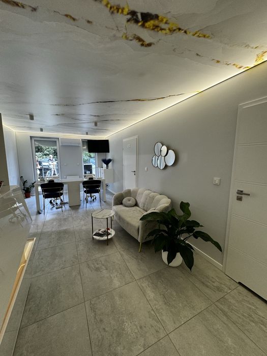 2 stanowiska manicure + pedicure do wynajęcia