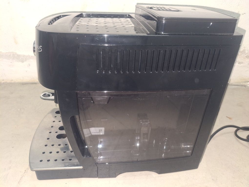 Máquina Café Automática ((( Delonghi Magnifica S )))