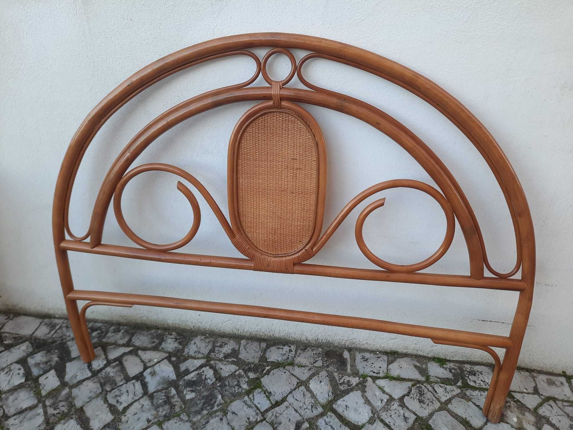 Cabeceira de cama de casal em madeira, como nova