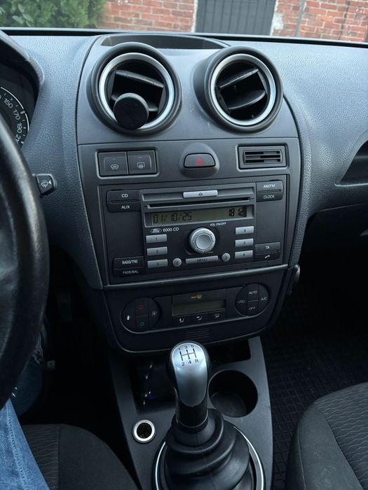 Ford Fiesta 1.4 TDCi GHIA 2007 !!!