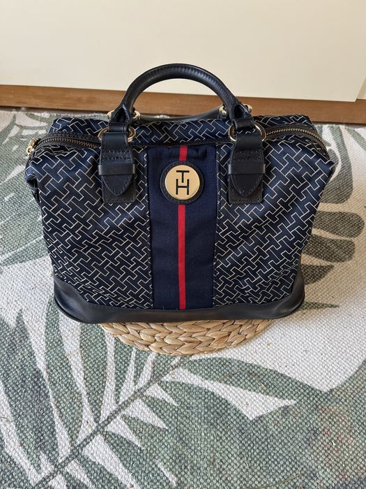 Torebka Tommy Hilfiger granatowa