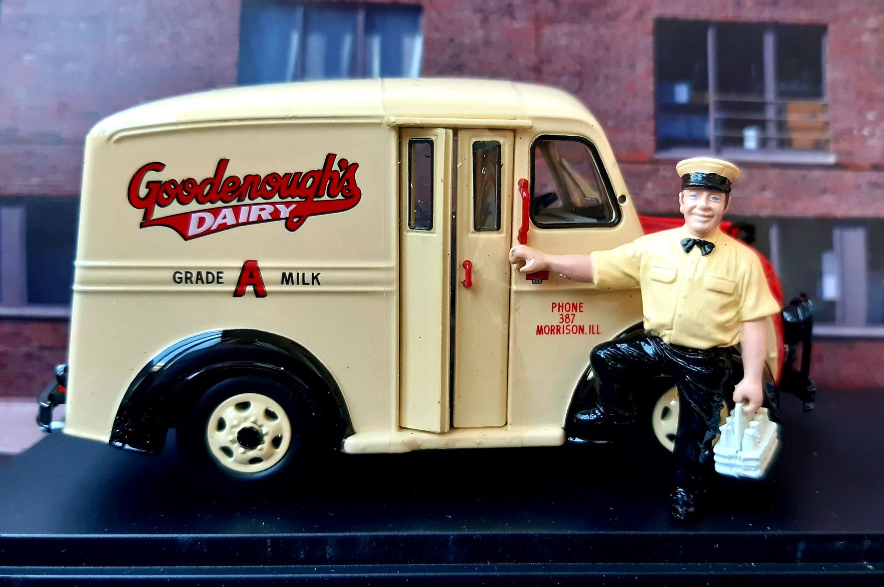 Divco Delivery truck American Heritage Models 1/43