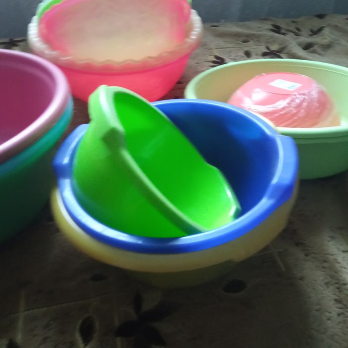 Миска,салатниця,таз