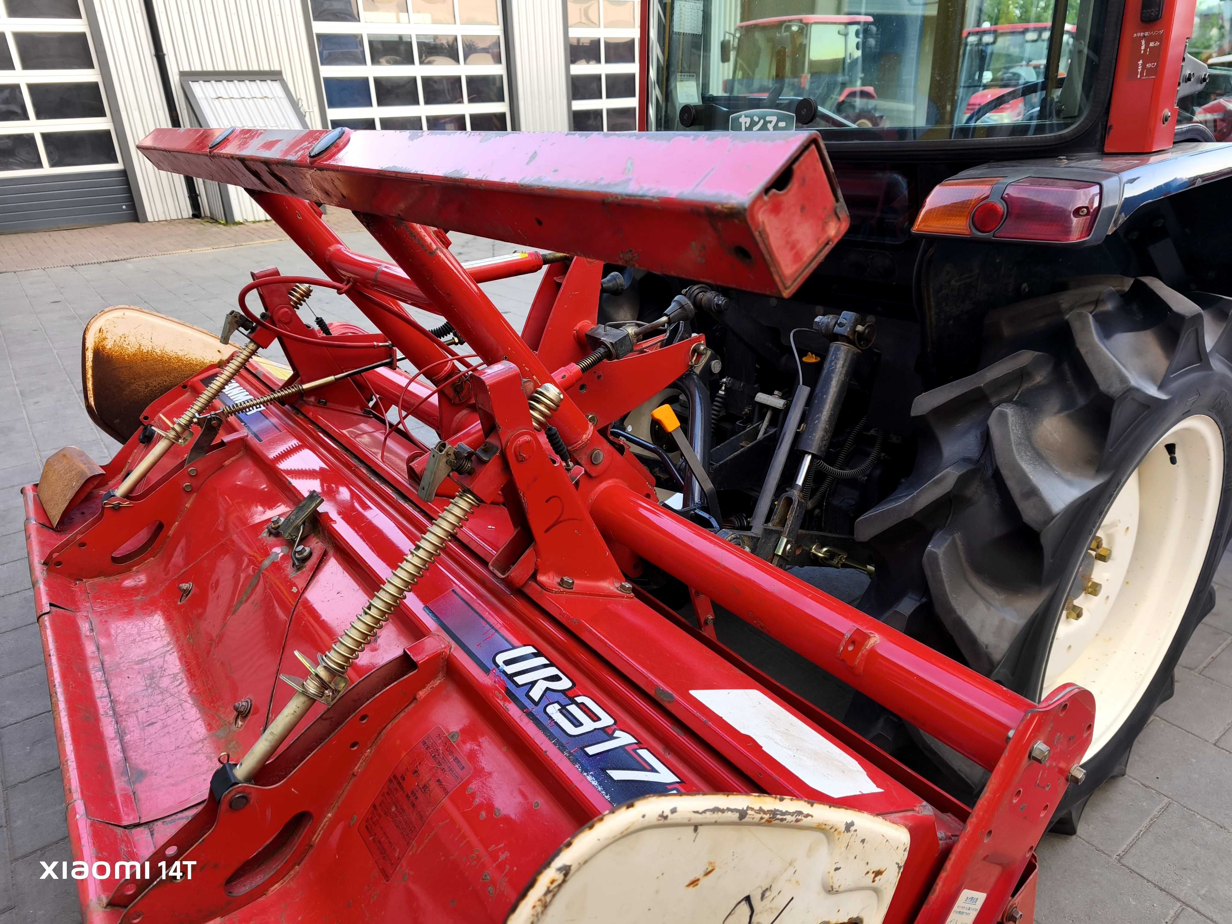 Японський мінітрактор Yanmar Us 328