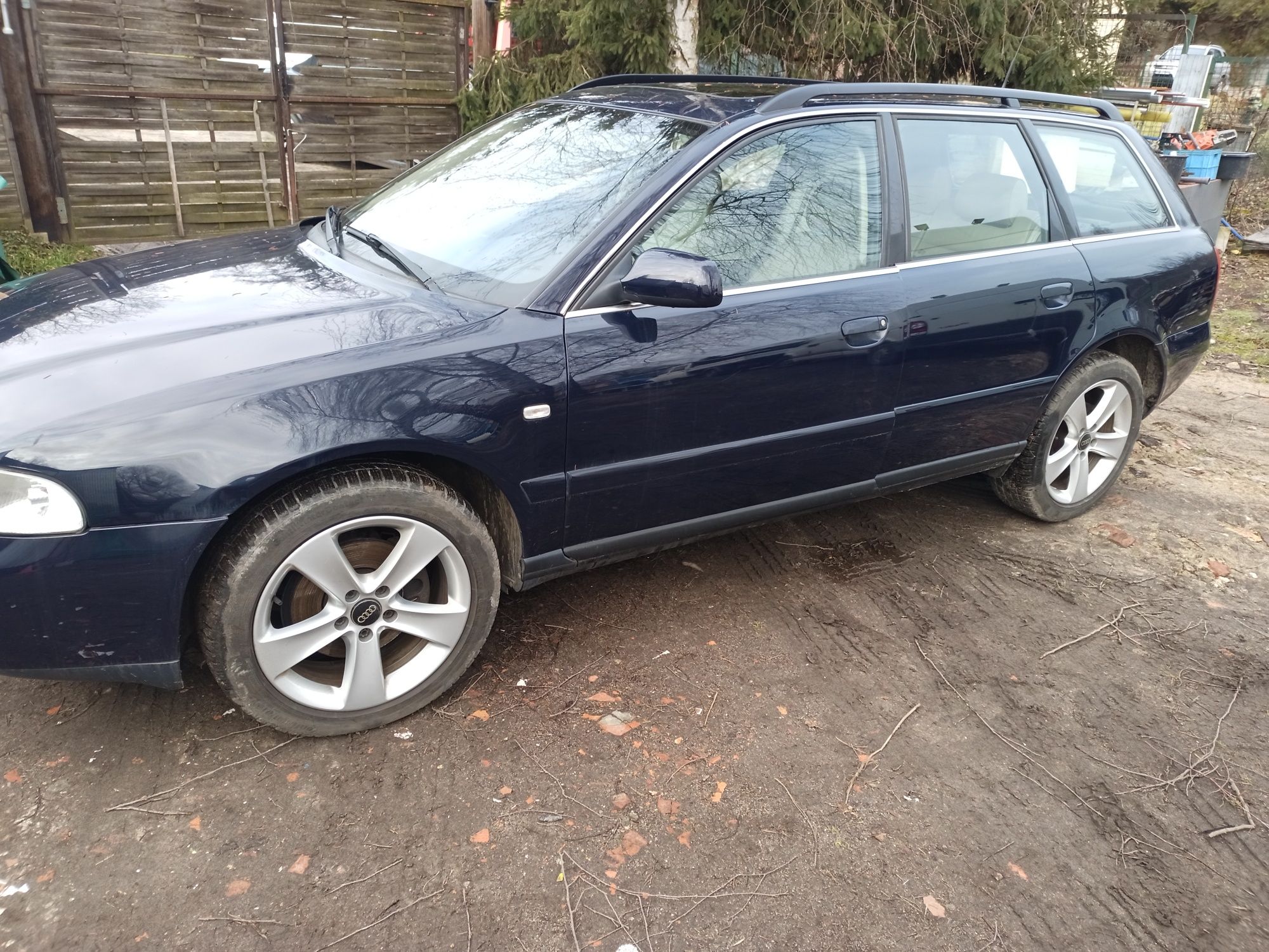 Sprzedam audi 2,8 ouattro manual możliwość zamiany