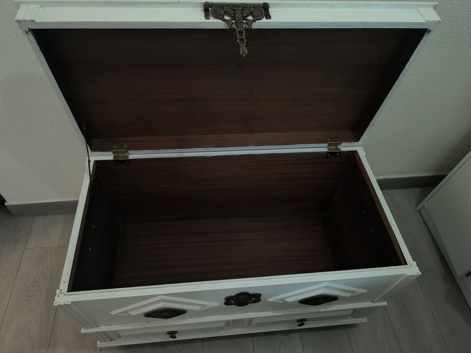 Baú madeira arrumação