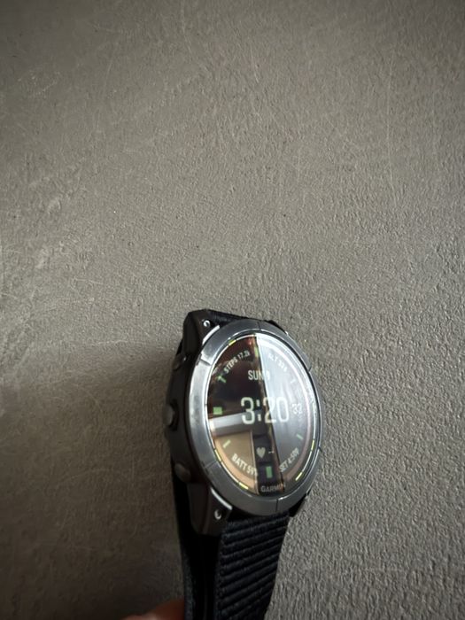 Годинник Garmin Enduro 2