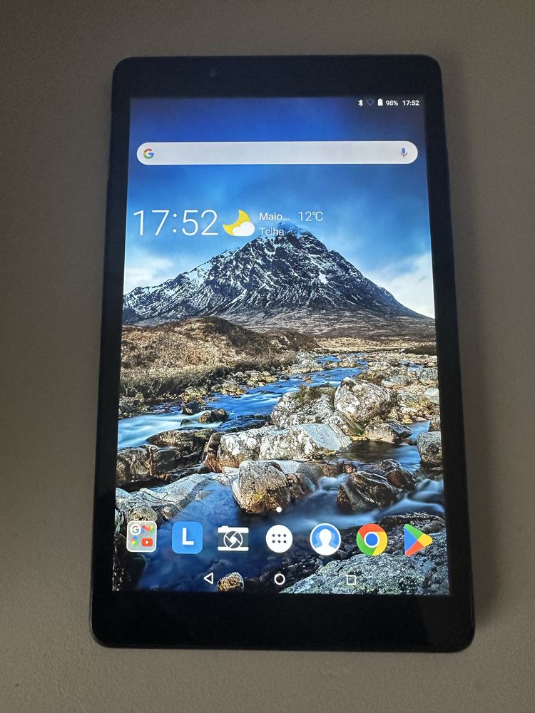 Tablet Lenovo TB-8304F1