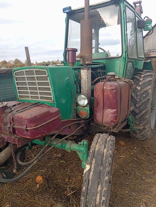 Продам трактор ЮМЗ екскаватор