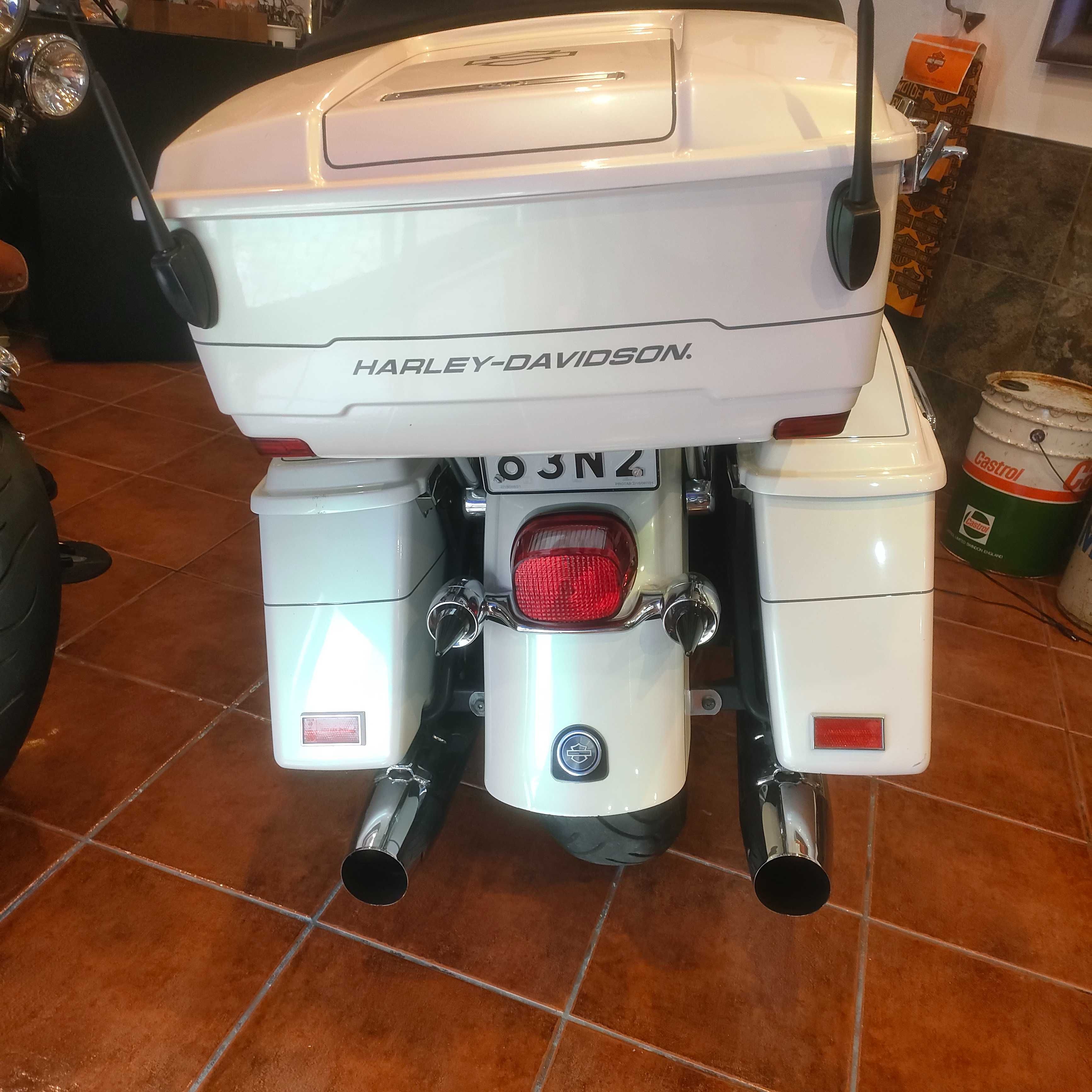 Harley Davidson ROAD GLIDE 2013 MOTOR 103
